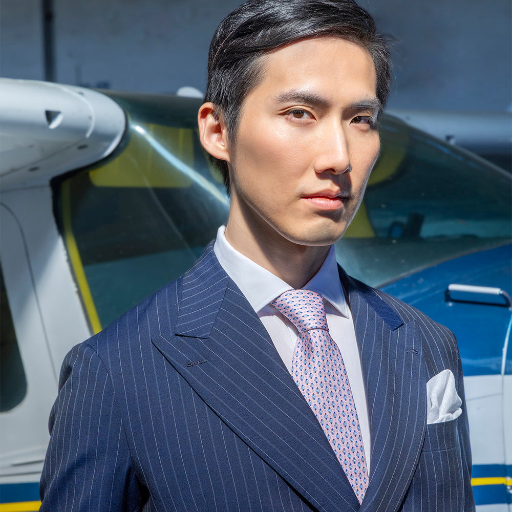 1999 Collection Tie in Heavy Silk Blue Geometric Pattern