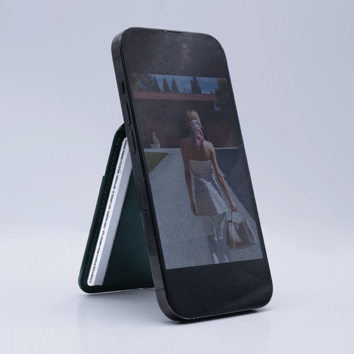 Apple AirTag Keychain