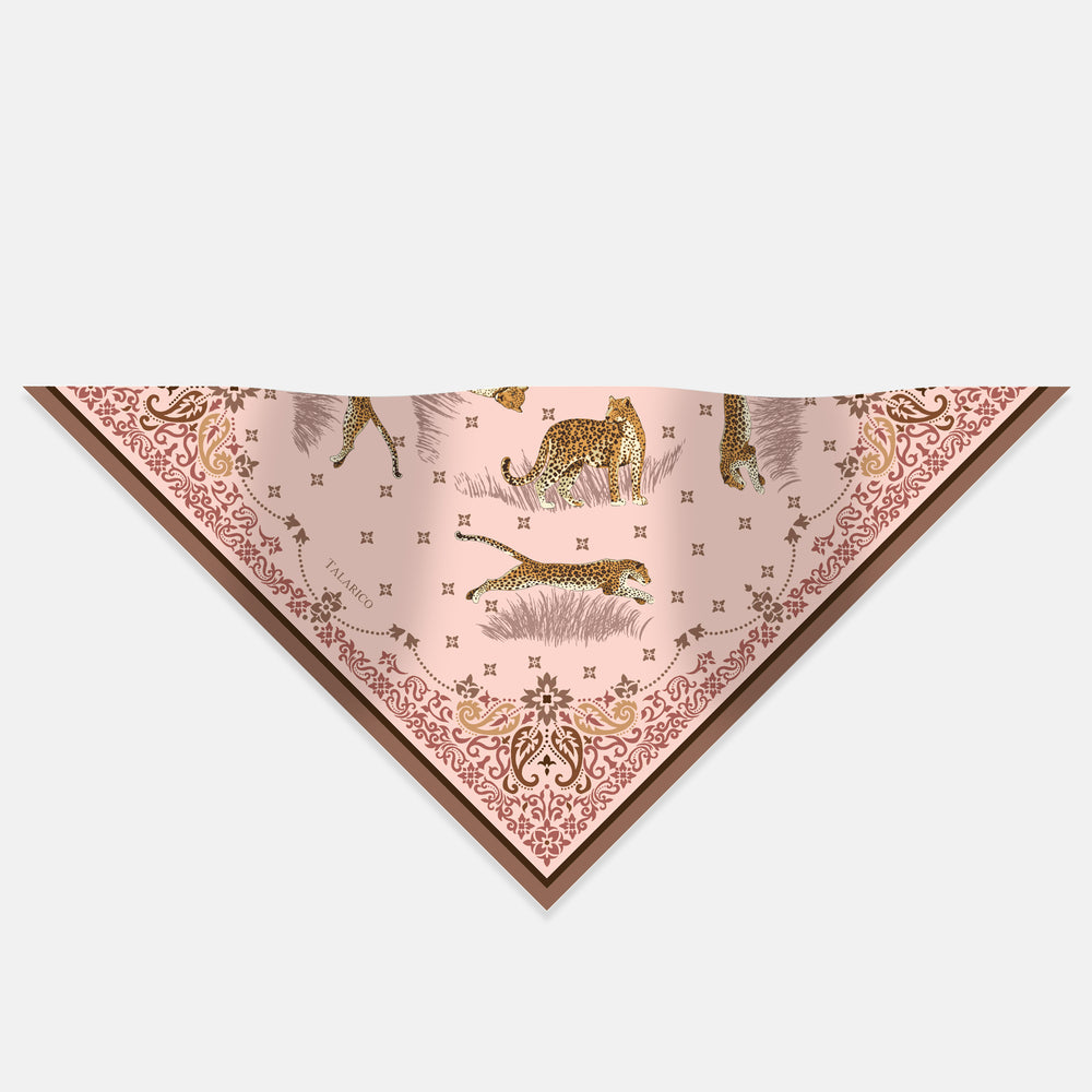 Foulard Triangolo In Seta Twill Nido Felino
