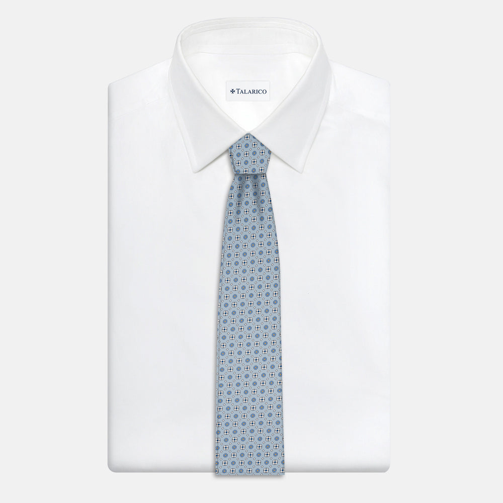 1999 Collection Tie in Heavy Silk Blue Geometric Pattern