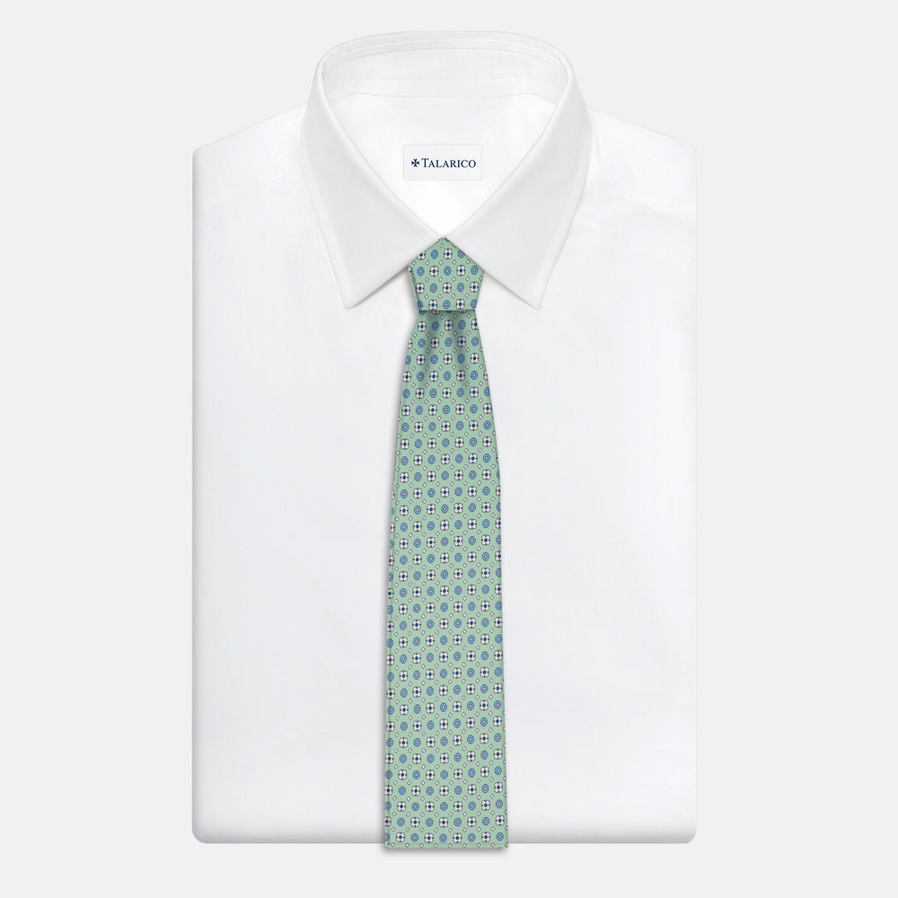 1999 Collection Tie in Heavy Silk Blue Geometric Pattern