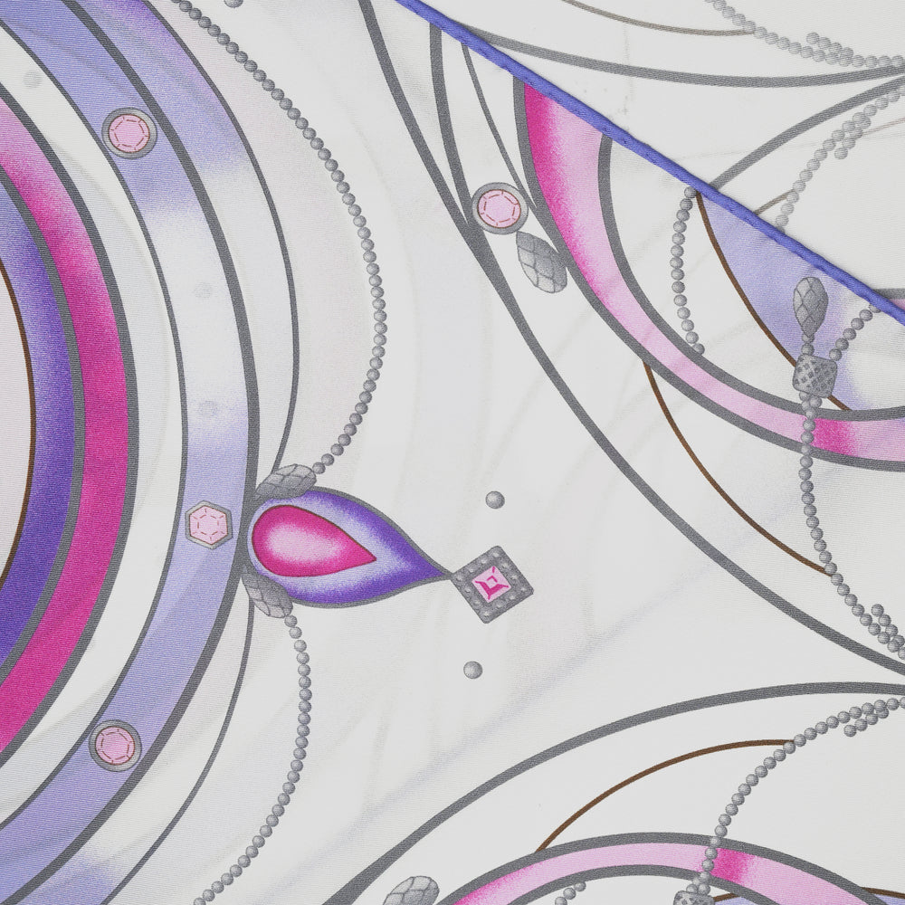 Rhombus scarf in Akoya twill silk