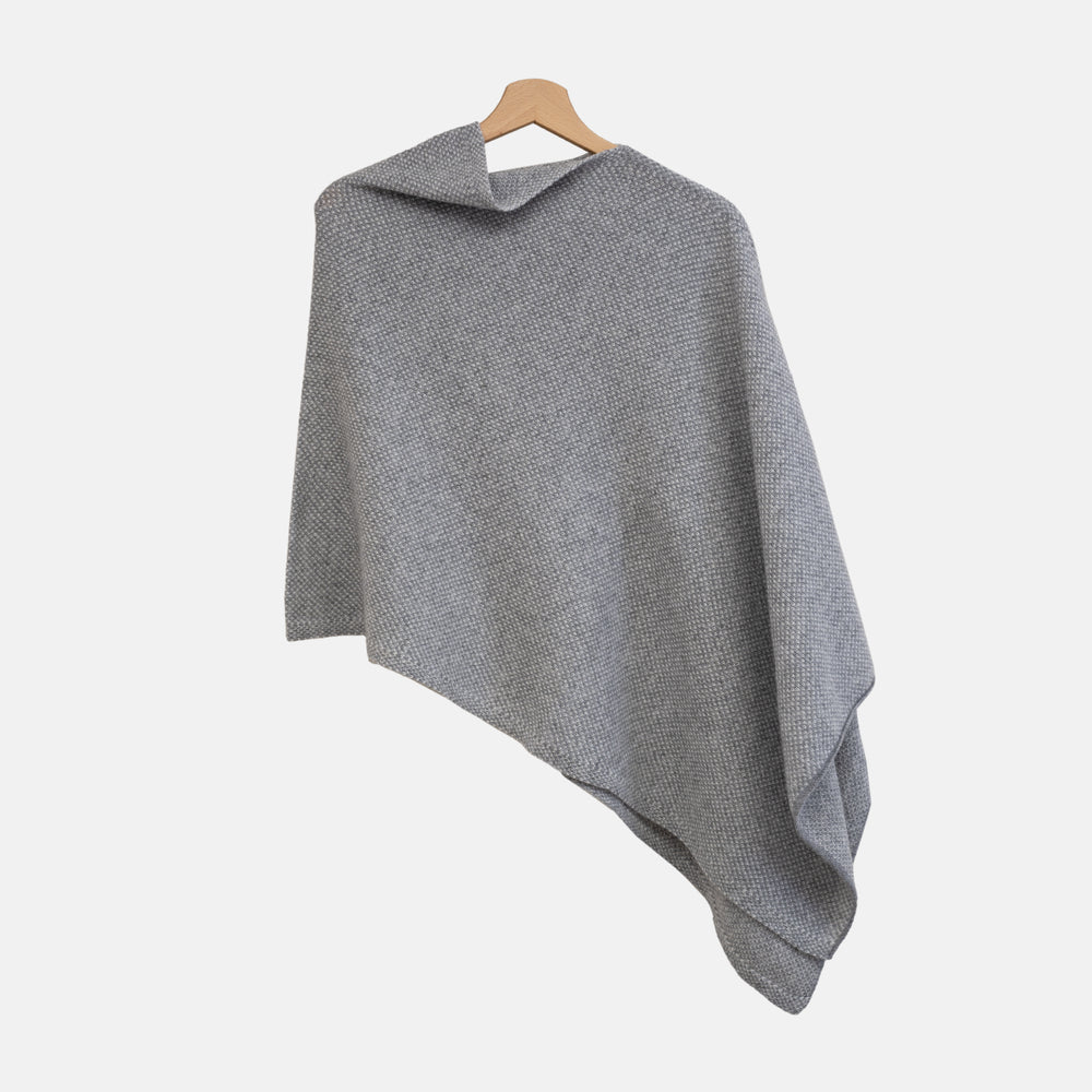 Mantella Modello Virgola in Cashmere Gris Panna