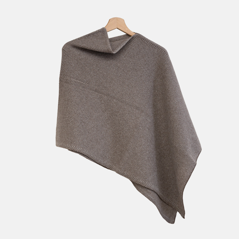 Mantella Modello Virgola in Cashmere Legno Panna