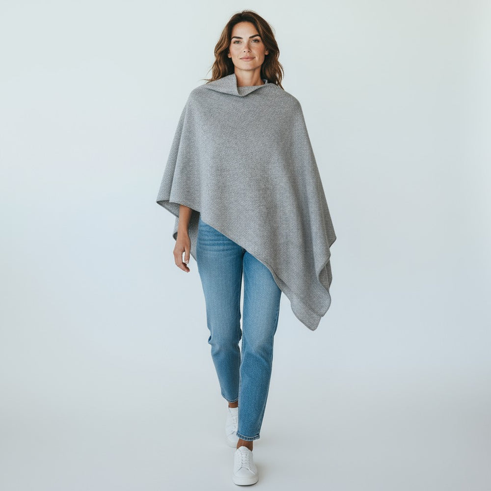 Mantella Modello Virgola in Cashmere Gris Panna